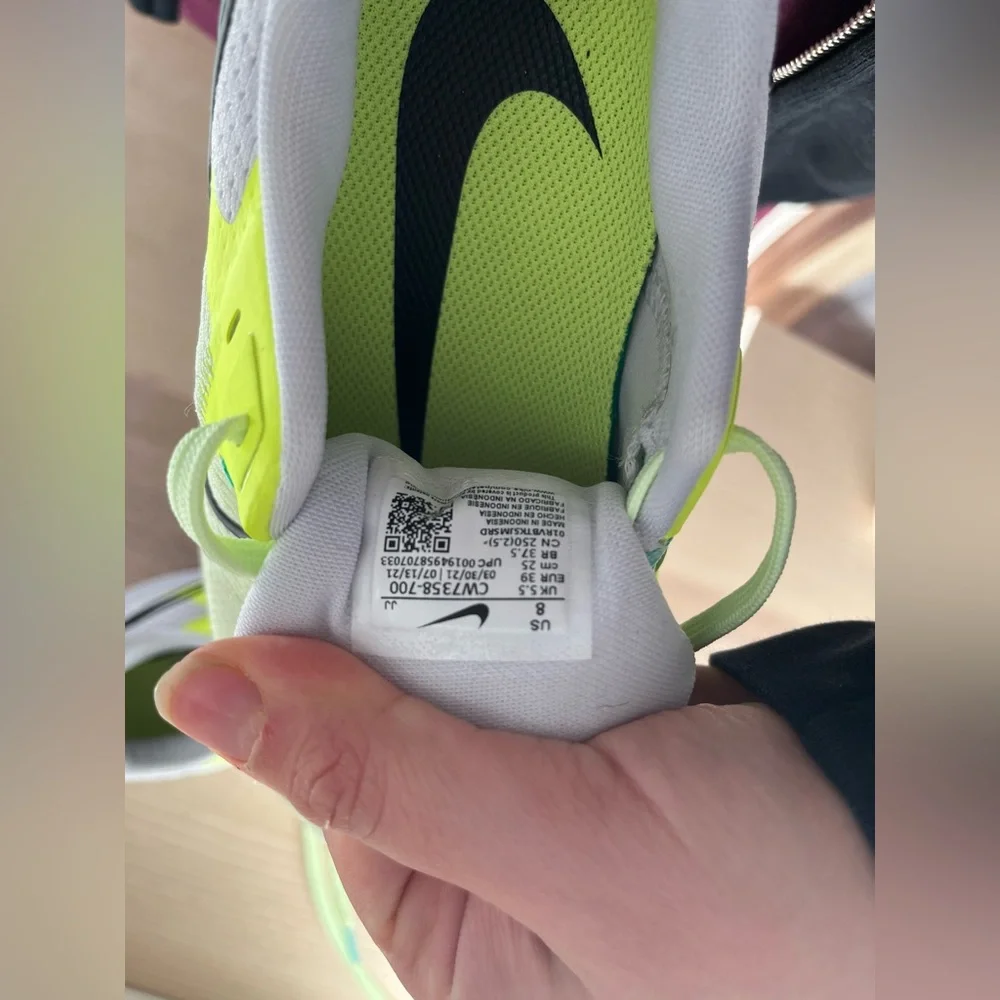 EUC Nike
Air Zoom Pegasus 38 sneakers - Picture 5 of 9